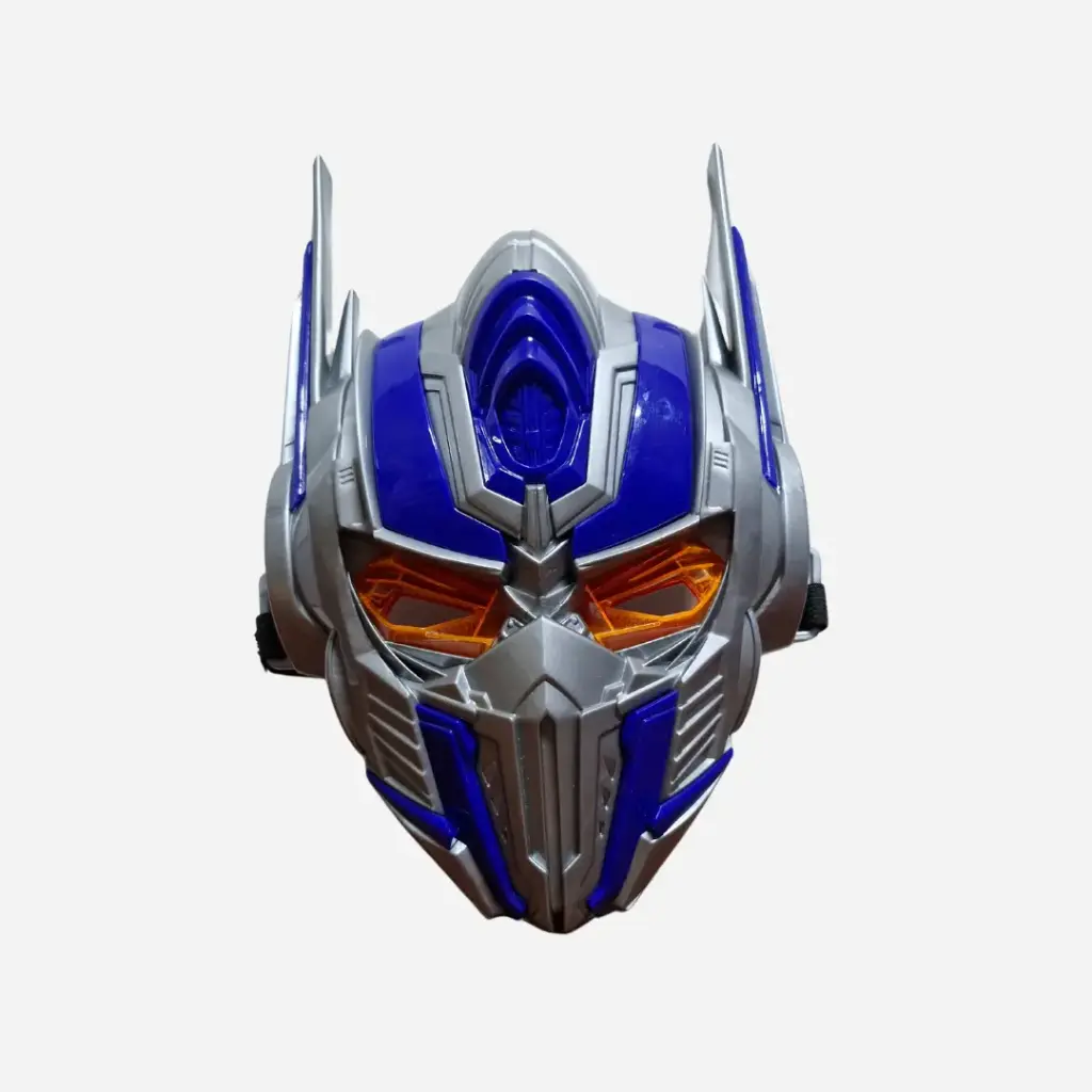 Robot con máscara Optimus Prime